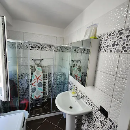 Luxurious In Shëngjin